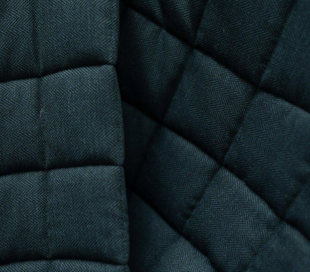 Detailaufnahme - Gewichtsdecke Noé in dunkelgrün aus zertifizierter Merinowolle.